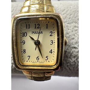 Pulsar V811-X055 Ladies Watch New Battery 18MM‎ 6" Stretch Band Gold Tone C24